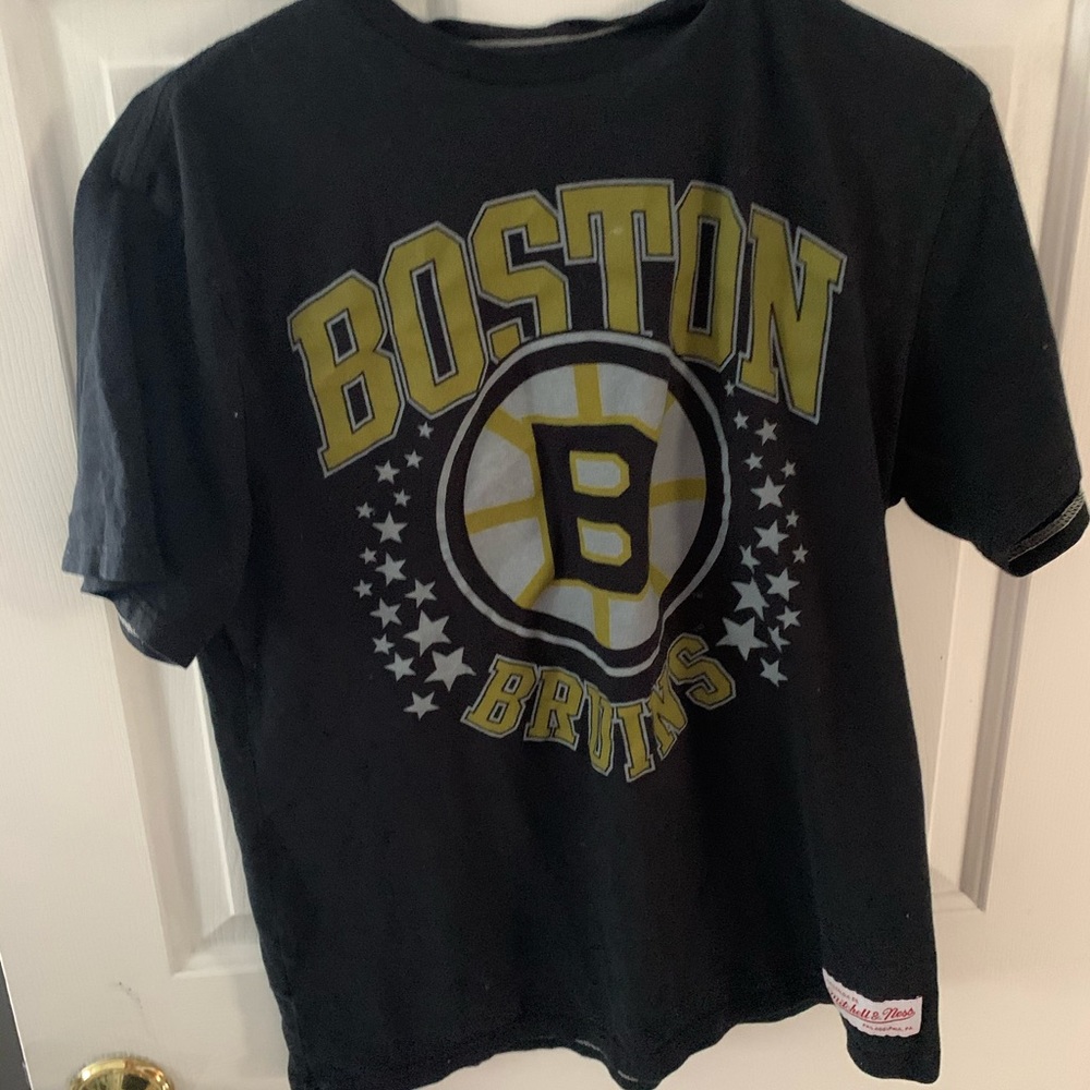 Boston Bruins tshirt